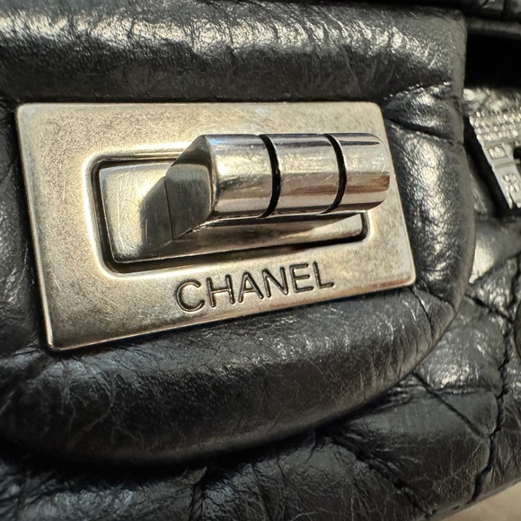 Chanel Lucky Charms 2.55 Reissue Flap Bag (size 224) - Picture 8 of 15